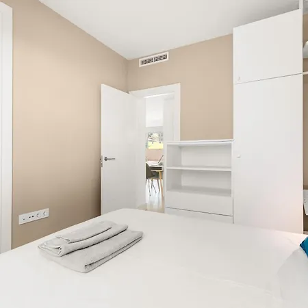 Baviera Hills 1a 아파트 *